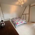 בית נופש Ancien Pressoir Renove Avec Grand Jardin Et Vue Sur La Nature Courtonne-la-Meurdrac