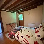 Ancien Pressoir Renove Avec Grand Jardin Et Vue Sur La Nature בית נופש