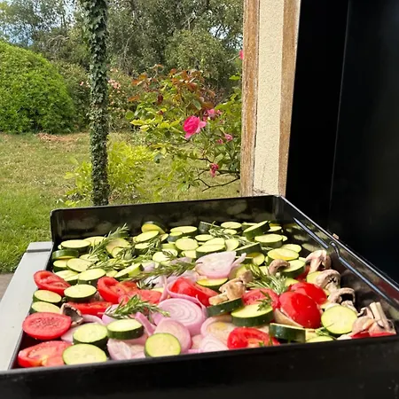 Charming House Surrounded By Nature Courtonne-la-Meurdrac