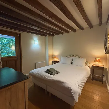 Ancien Pressoir Renove Avec Grand Jardin Et Vue Sur La Nature 別荘 *
