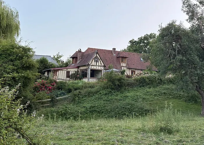 Charming House Surrounded By Nature * Courtonne-la-Meurdrac