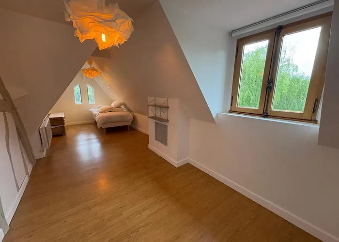 Ancien Pressoir Renove Avec Vue Exceptionnelle Sur La Nature Feriehus *