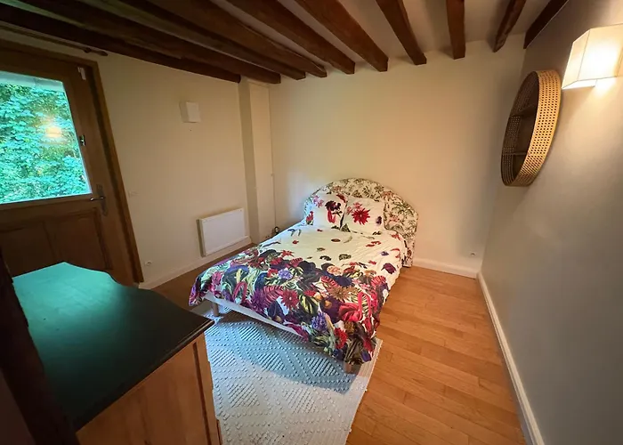 Charming House Surrounded By Nature Courtonne-la-Meurdrac