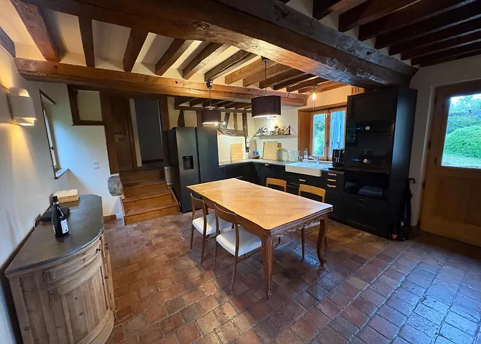 Charming House Surrounded By Nature * Courtonne-la-Meurdrac
