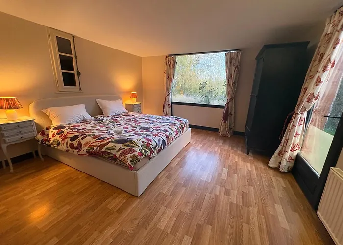 Ancien Pressoir Renove Avec Vue Exceptionnelle Sur La Nature Feriehus Courtonne-la-Meurdrac